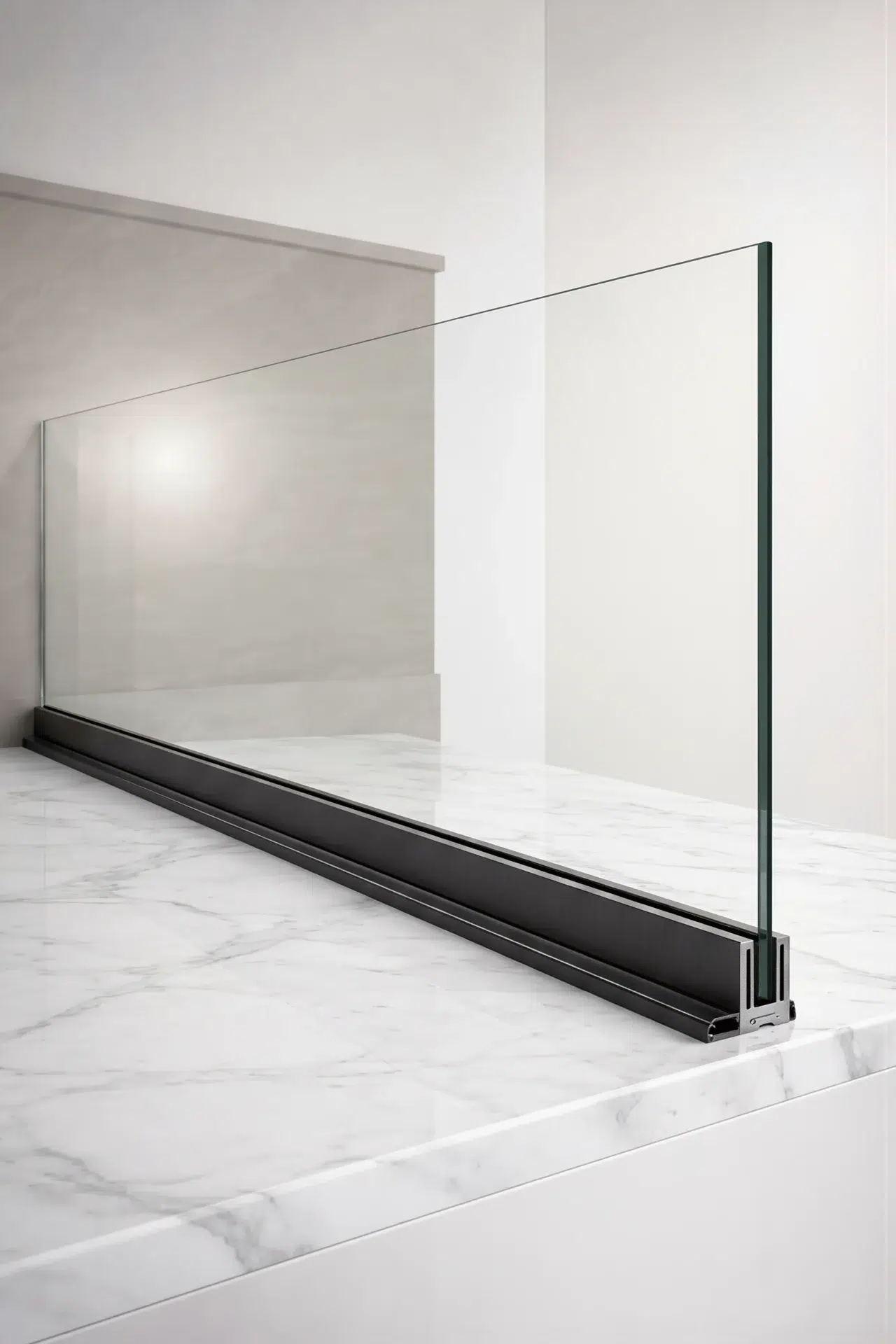VLX 120 Glass Railing System in Santa Clarita, CA | Juniper Windows Santa Clarita - detail 2